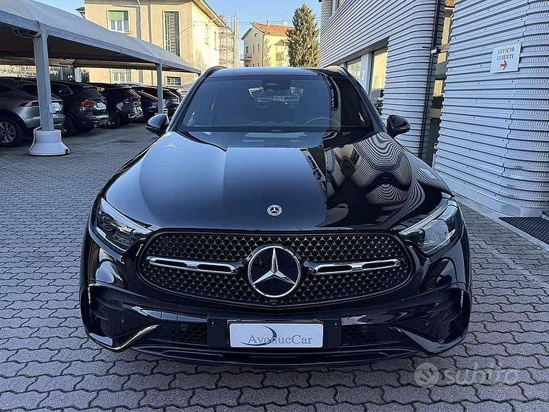 Usata Mercedes GLC300e AMG Line Premium Plus 269 CV (197 kW) 2023 Nero / metallizzato SUV