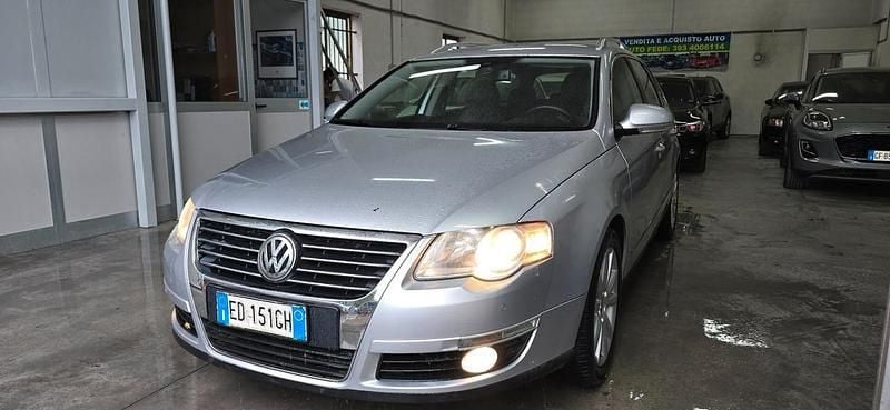Grigio Usata 2010 VW Passat Highline Station wagon | 3500 € (Ottimo prezzo) - Immagine 1/4