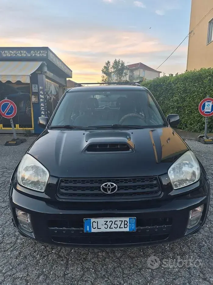 Usata Toyota RAV4 Sol 116 CV (85 kW) 2004 Nero SUV
