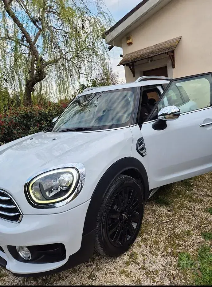 Usata Mini One D Countryman 116 CV (85 kW) 2018 Bianco SUV