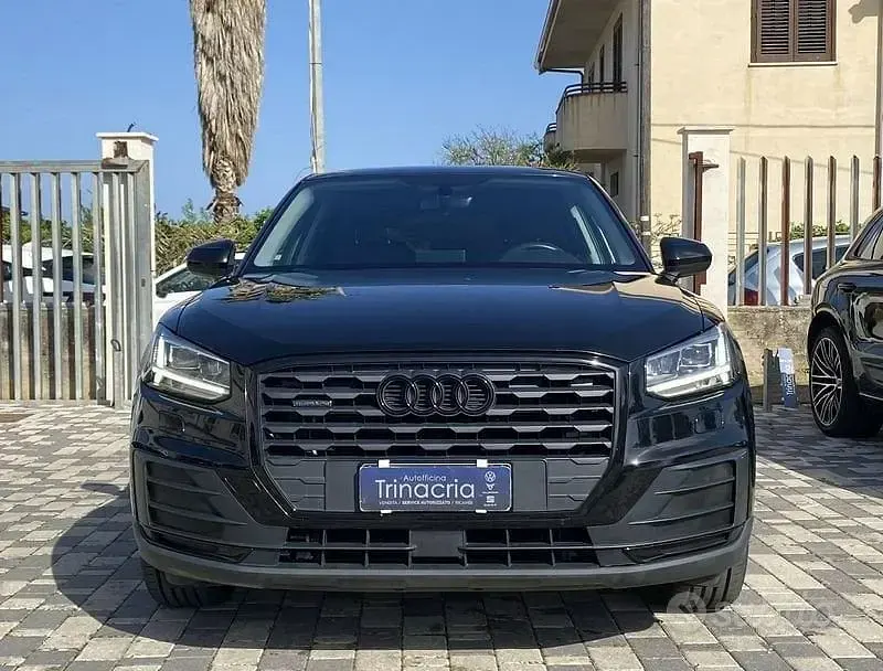 Usata Audi Q2 Business 150 CV (110 kW) 2020 Nero SUV