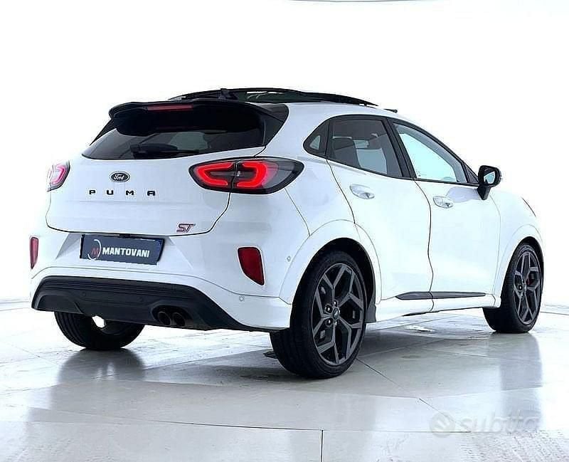 Second-hand Ford Puma ST 160 CP (117 kW) 2024 Alb SUV
