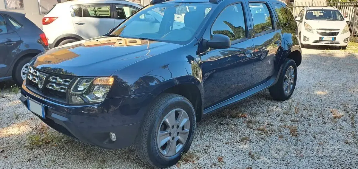 Usata Dacia Duster Ambiance 90 CV (66 kW) 2017 Bluazzurro SUV