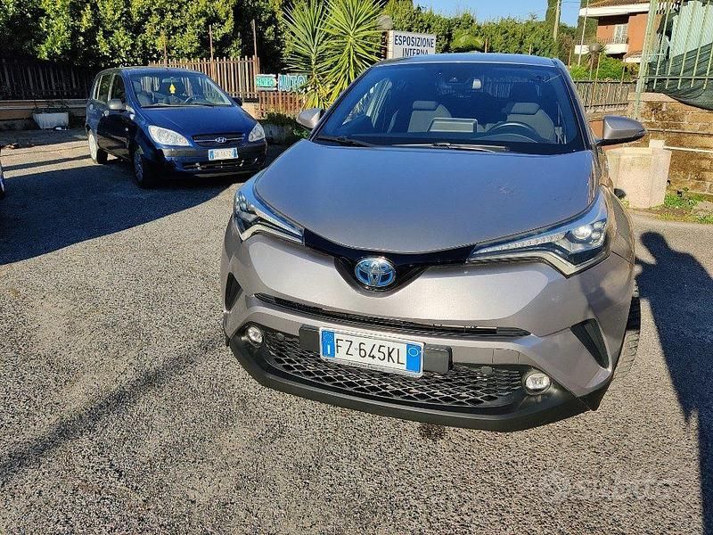 Usata Toyota C-HR Trend 98 CV (72 kW) 2019 Grigio SUV