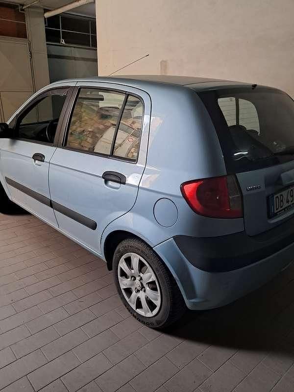 Usata Hyundai Getz Style 66 CV (48 kW) 2006 Blu Utilitaria