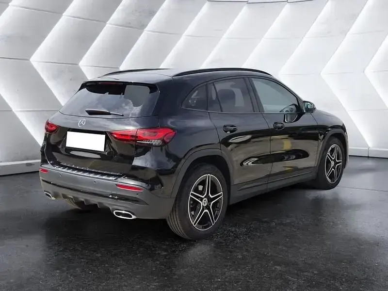 Usata Mercedes GLA200 Premium 150 CV (110 kW) 2023 Nero SUV
