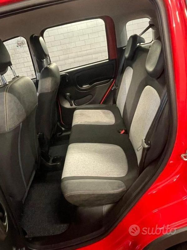 Usata Fiat Panda Cross Cross 84 CV (61 kW) 2021 Rosso Utilitaria