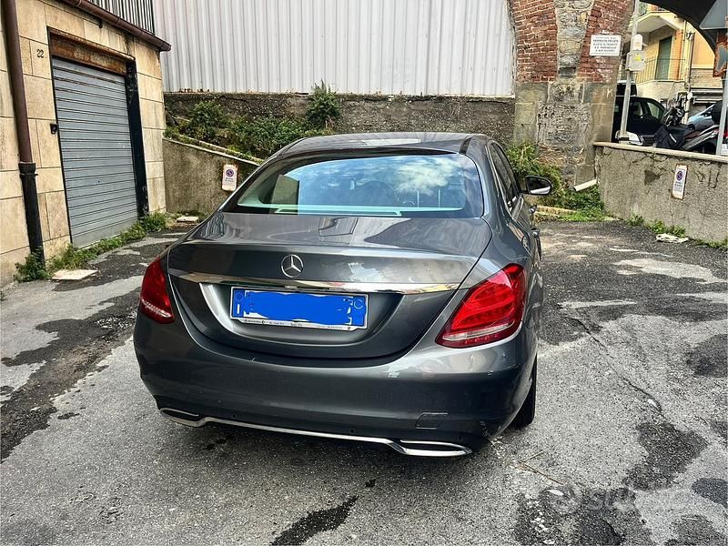 Gebraucht Mercedes C220 170 PS (125 kW) 2017 Grau Limousine