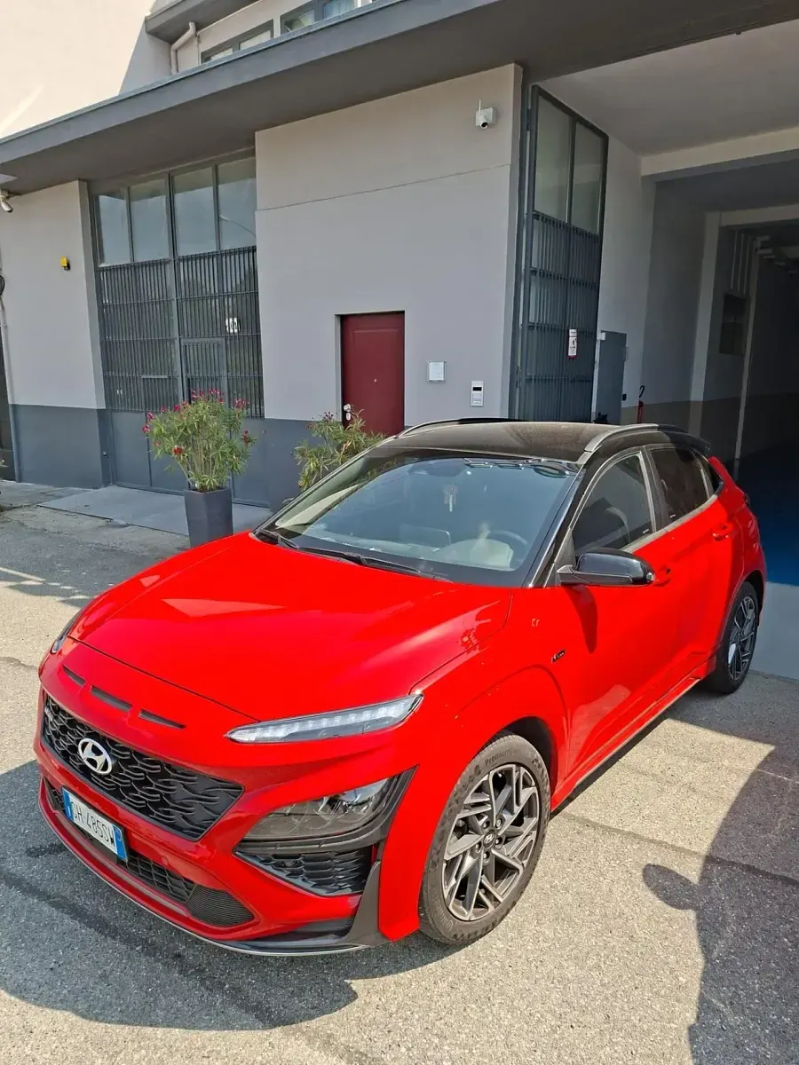 Usata Hyundai Kona N Line 120 CV (88 kW) 2022 Rosso SUV