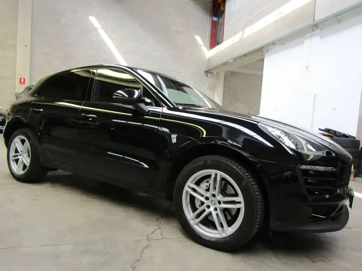 Usata Porsche Macan 250 CV (183 kW) 2017 Nero metallizzato SUV