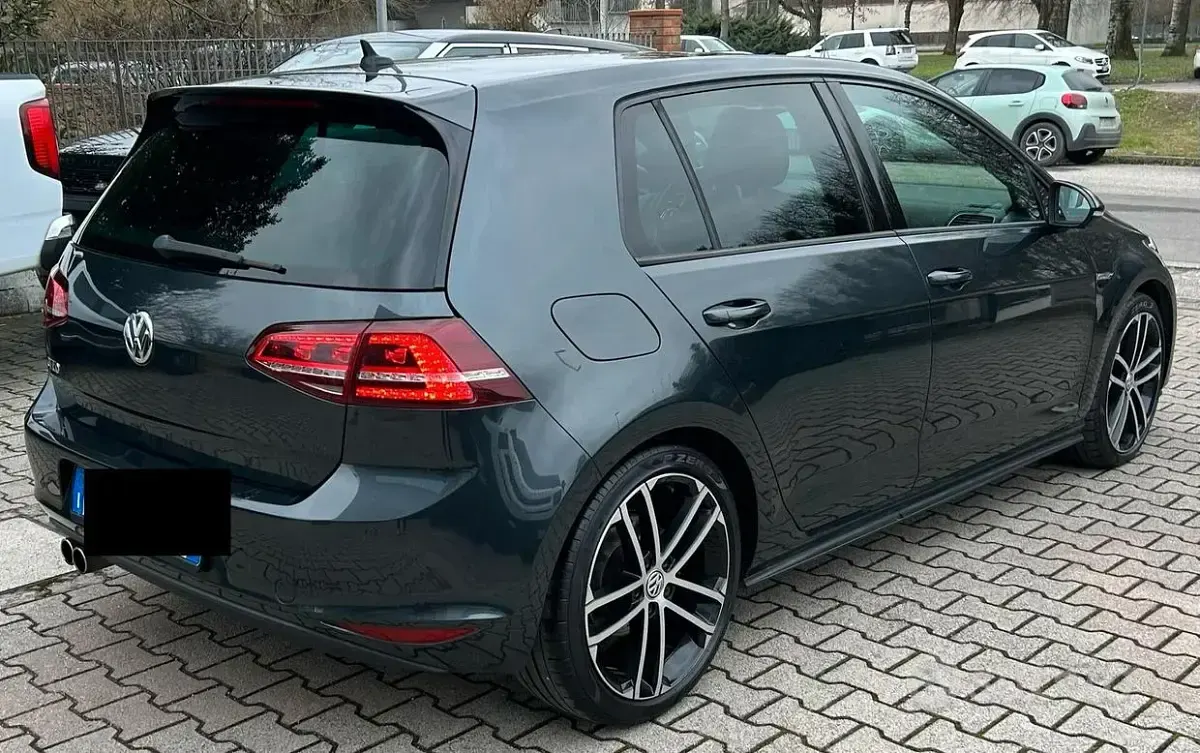 Usata VW Golf VII GTD 184 CV (135 kW) 2017 Grigio Berlina