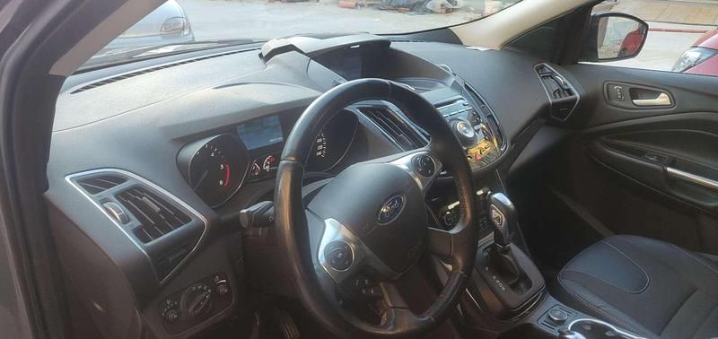 Usata Ford Kuga Titanium 140 CV (102 kW) 2014 SUV