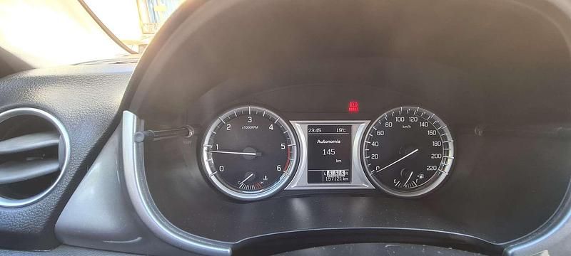 Usata Suzuki Vitara Cool 120 CV (88 kW) 2015 Bianco SUV