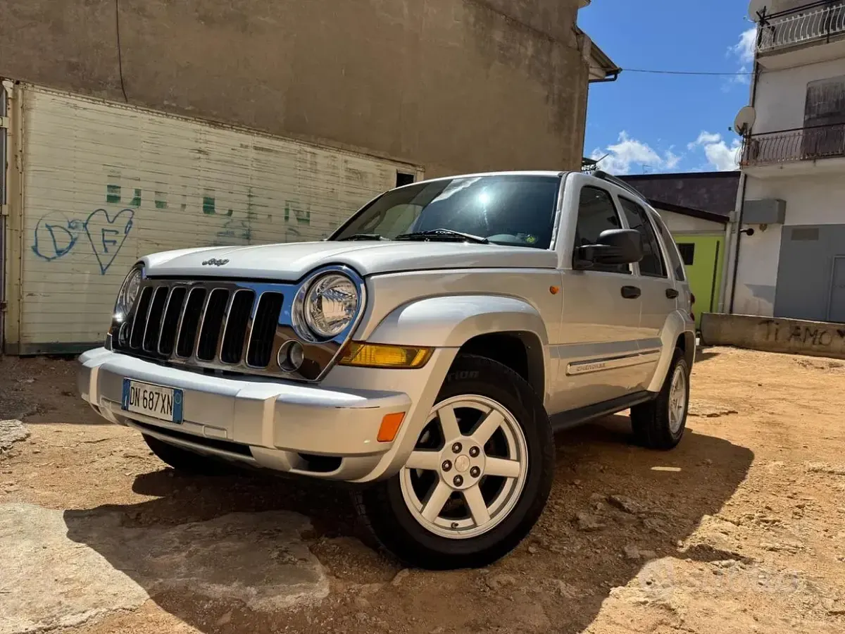 Usata Jeep Cherokee Limited 163 CV (119 kW) 2008 Other SUV