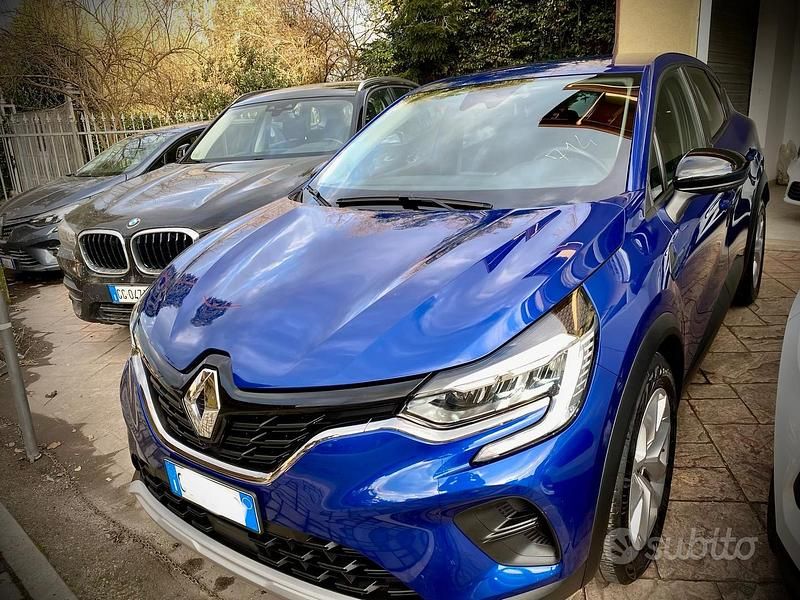 Usata Renault Captur Equilibre 91 CV (66 kW) 2024 Blu SUV