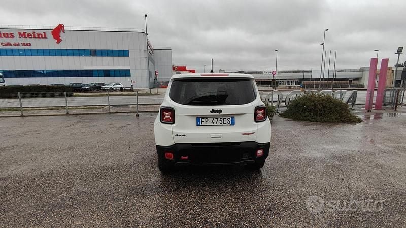 Usata Jeep Renegade Trailhawk 170 CV (125 kW) 2018 SUV