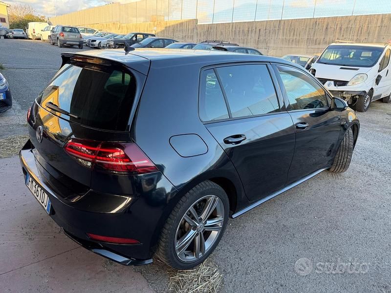 Usata VW Golf VII R-line 115 CV (84 kW) 2018 Nero Berlina