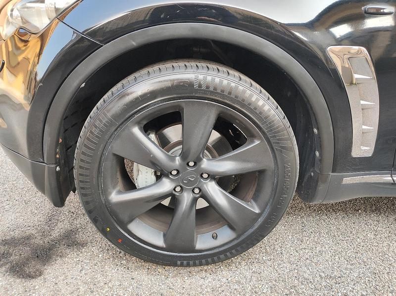 Usata Infiniti Fx30 238 CV (175 kW) 2010 Nero SUV