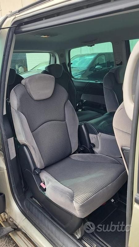 Usata Peugeot 807 136 CV (100 kW) 2011 Monovolume