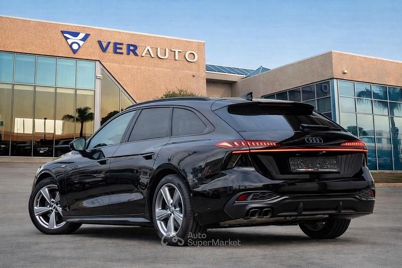 Nuova Audi A6 S-Line 204 CV (150 kW) 2026 Oro Station wagon