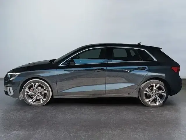 Usata Audi A3 Advanced 116 CV (85 kW) 2023 Grigio Berlina