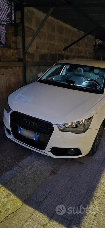 Usata Audi A1 Sportback Attraction 86 CV (63 kW) 2012 Bianco Utilitaria