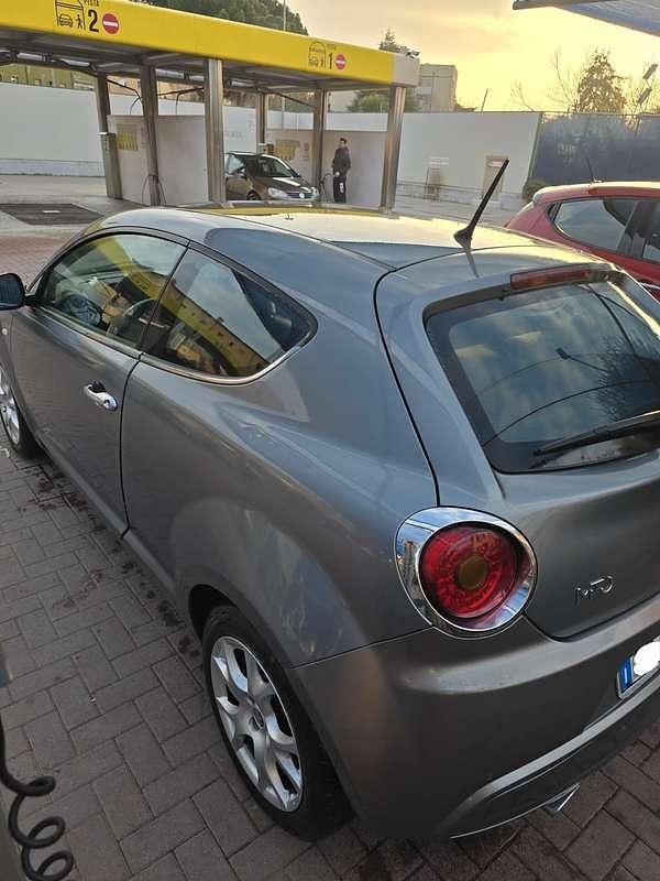 Usata Alfa Romeo MiTo Distinctive 120 CV (88 kW) 2008 Grigio Utilitaria