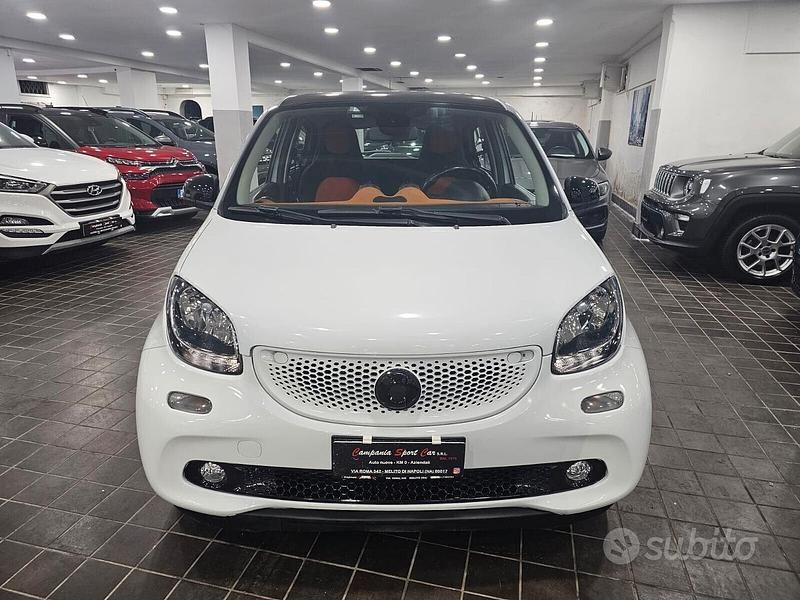 Usata Smart ForFour Passion 71 CV (52 kW) 2016 Bianco Utilitaria