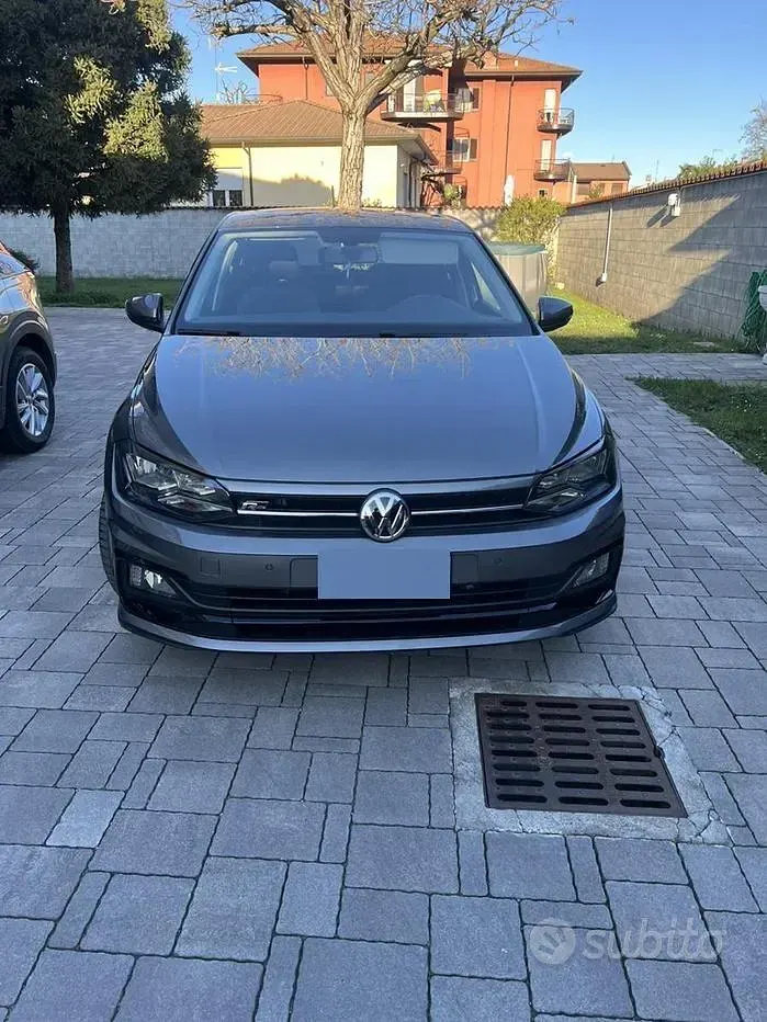 Usata VW Polo Highline 95 CV (69 kW) 2019 Grigio Utilitaria