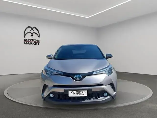 Usata Toyota C-HR Trend 122 CV (89 kW) 2019 Grigio / gray SUV