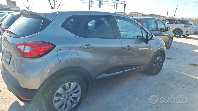 Usata Renault Captur 90 CV (66 kW) 2013 SUV