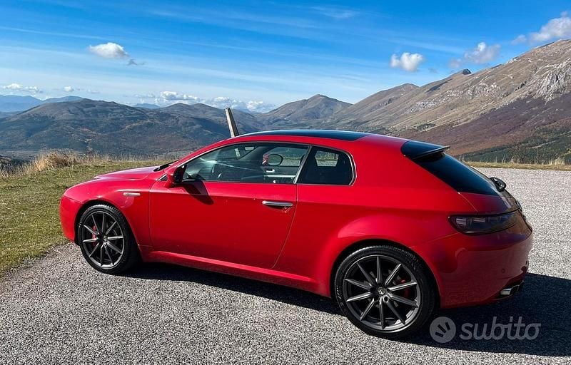 Usata Alfa Romeo Brera 210 CV (154 kW) 2008 Rosso Coupé