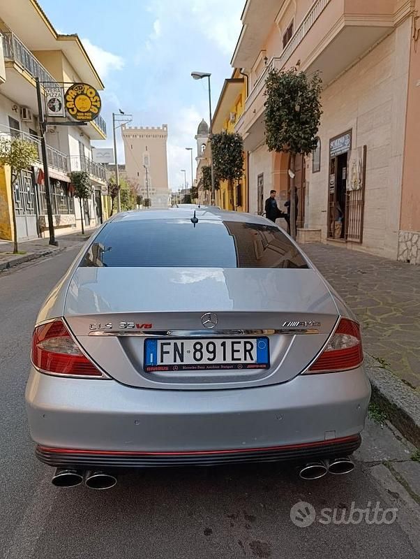 Usata Mercedes CLS320 224 CV (164 kW) 2006 Grigio Coupé