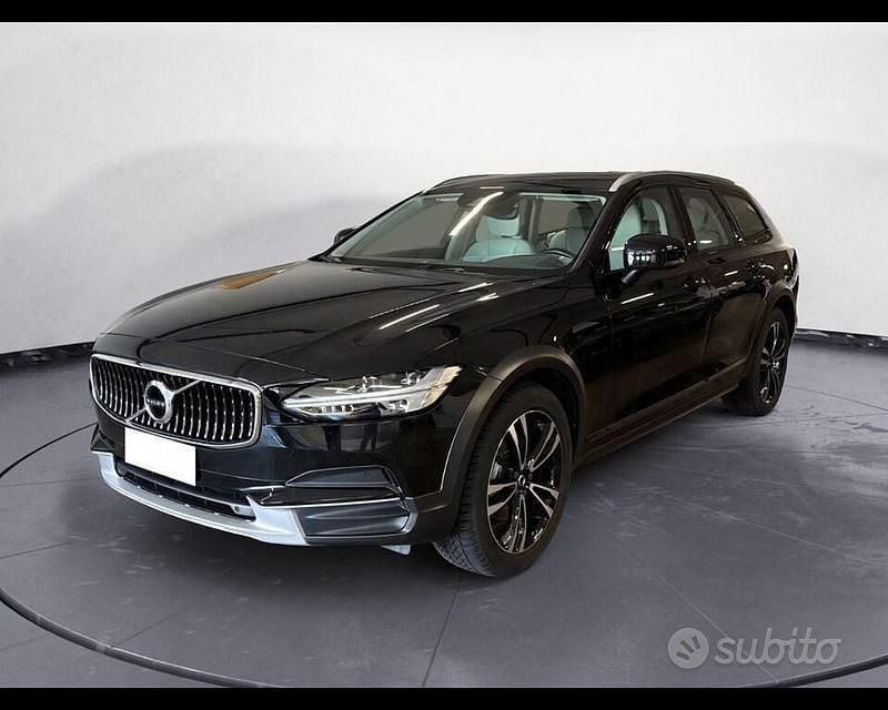 Usata Volvo V90 CC Pro 190 CV (139 kW) 2021 Other Station wagon