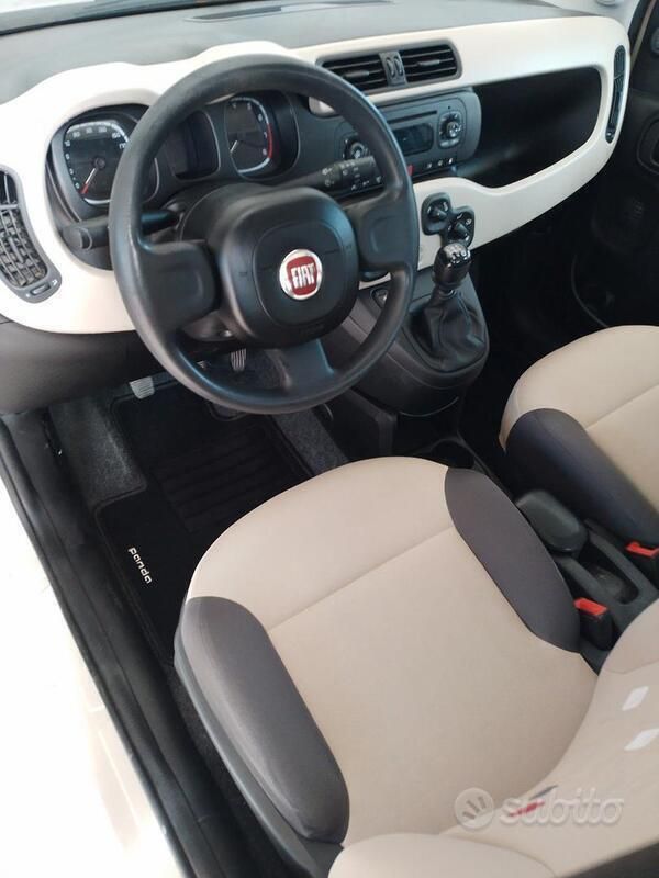 Usata Fiat Panda 85 CV (62 kW) 2013 Utilitaria