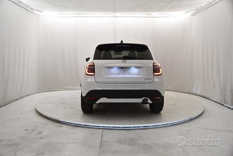 Nuova Fiat 600 La Prima 110 CV (80 kW) 2025 Bianco SUV