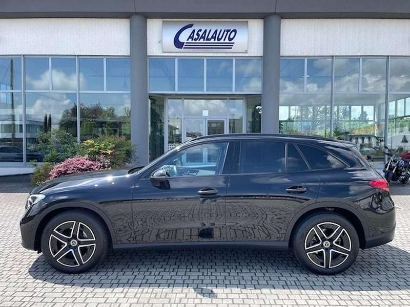 Usata Mercedes GLC200 Advanced Plus 204 CV (150 kW) 2024 Nero ossidiana SUV