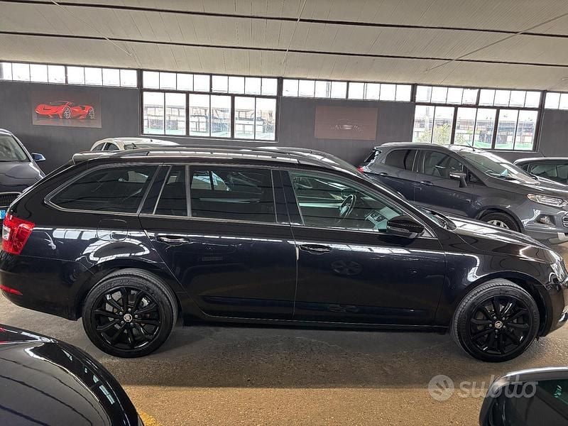 Usata Skoda Octavia Executive 116 CV (85 kW) 2018 Nero Station wagon
