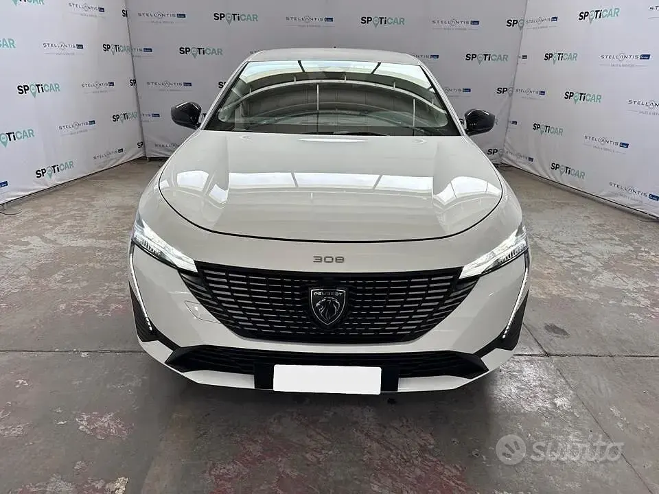 Occasion Peugeot 308 Allure 131 ch (96 kW) 2023 Blanc Break