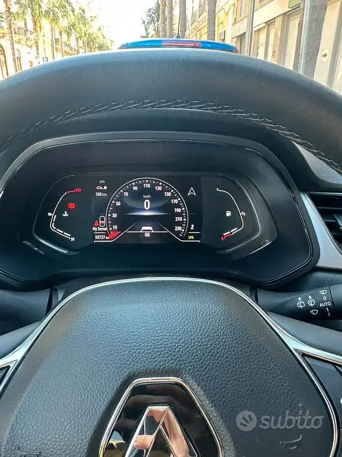 Usata Renault Captur 101 CV (74 kW) 2023 Bianco SUV