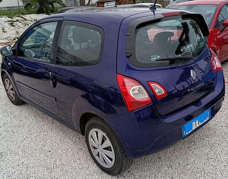 Usata Renault Twingo Night&Day 75 CV (55 kW) 2014 Blu/azzurro Utilitaria