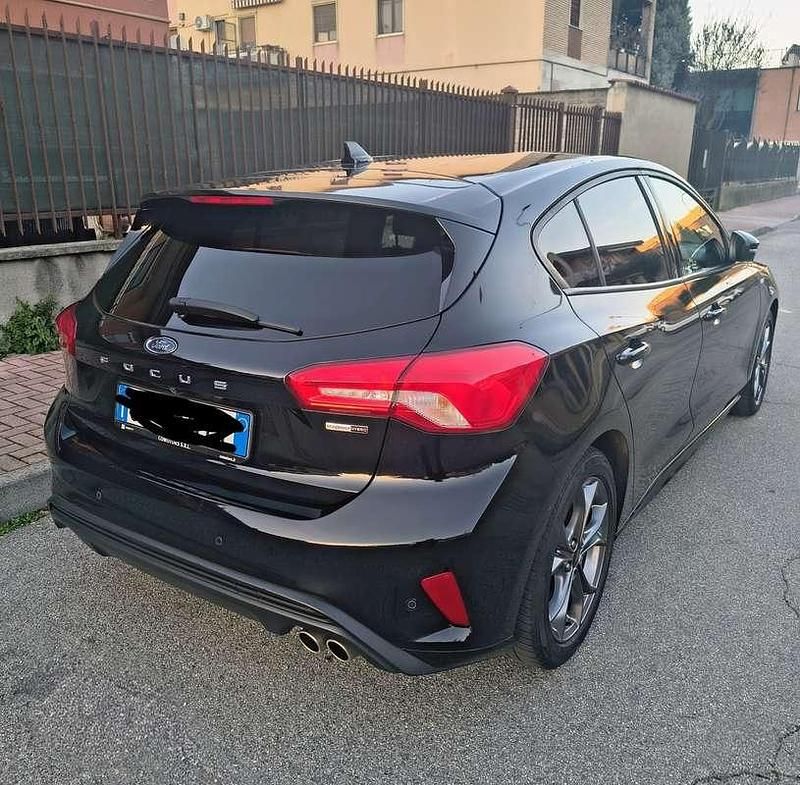 Usata Ford Focus ST-Line 125 CV (91 kW) 2021 Nero Berlina