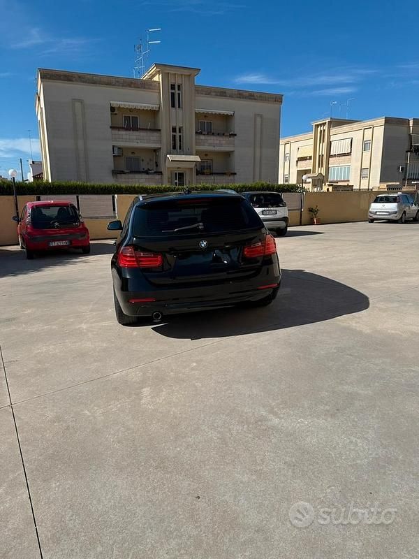 Usata BMW 320 184 CV (135 kW) 2013 Nero Berlina