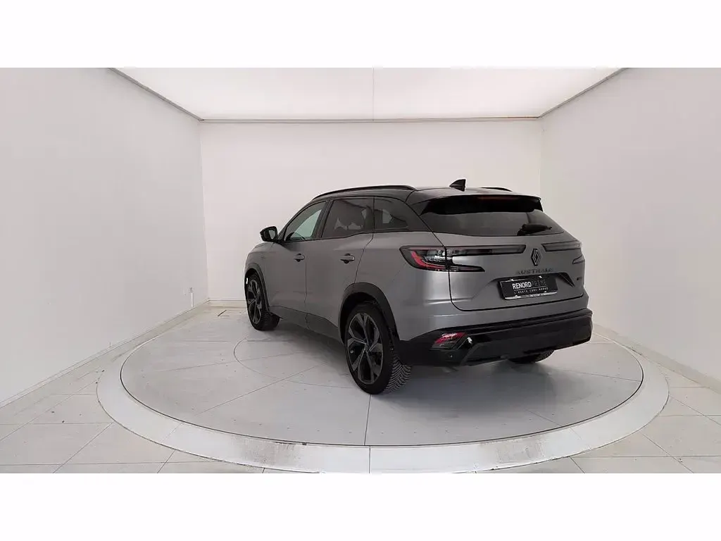 Usata Renault Austral Techno Esprit Alpine 200 CV (147 kW) 2023 Grigio scuro SUV
