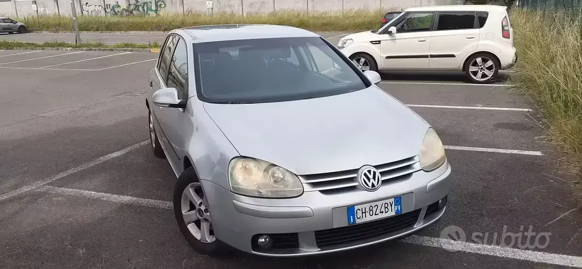 Usata VW Golf IV 75 CV (55 kW) 2005 Grigio Berlina
