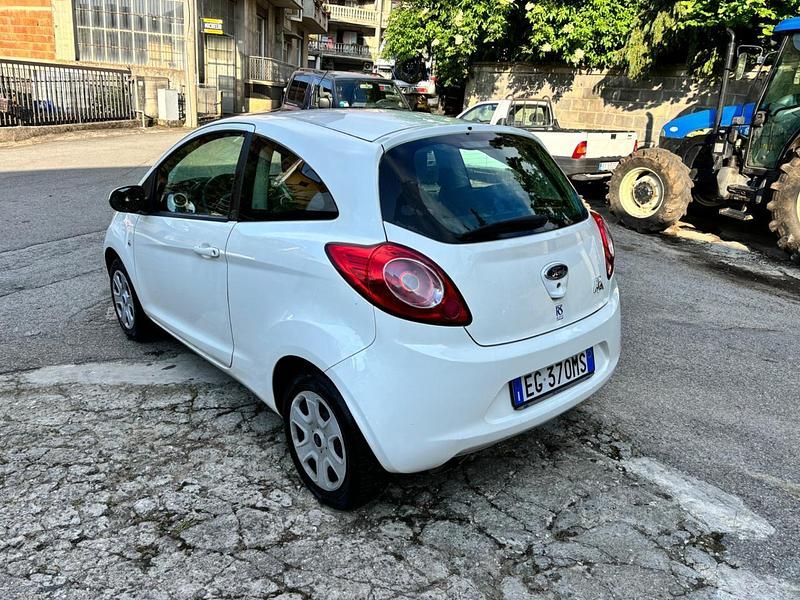 Usata Ford Ka Business Edition 69 CV (50 kW) 2011 Bianco Utilitaria