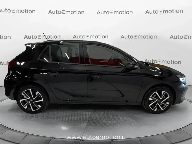 Usata Opel Corsa 101 CV (74 kW) 2025 Nero Utilitaria