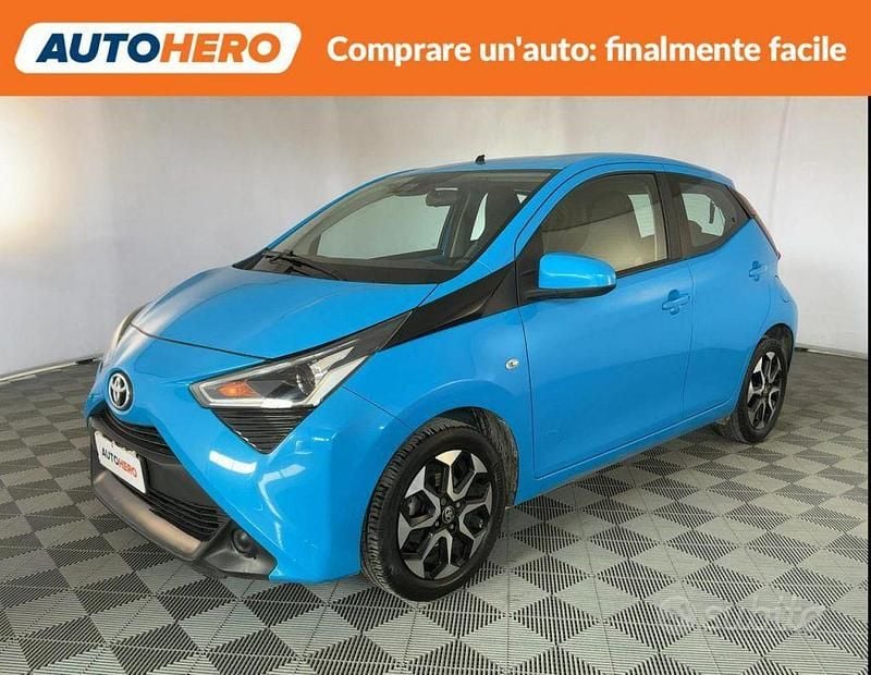 Begagnad Toyota Aygo Connect Style 72 HK (52 kW) 2019 Halvkombi