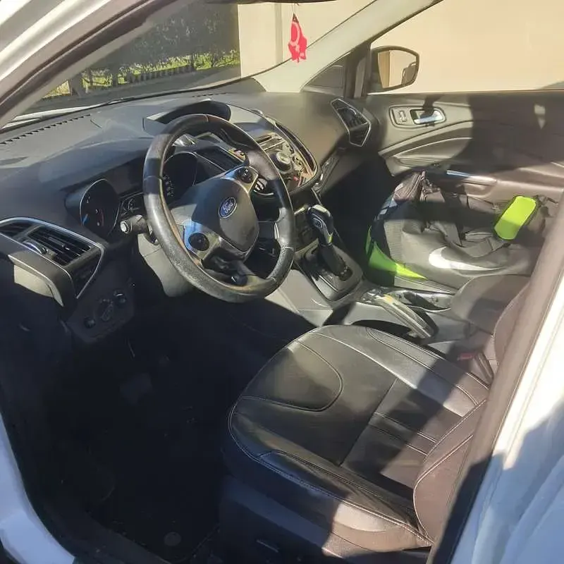 Usata Ford Kuga Titanium 163 CV (119 kW) 2013 Bianco SUV