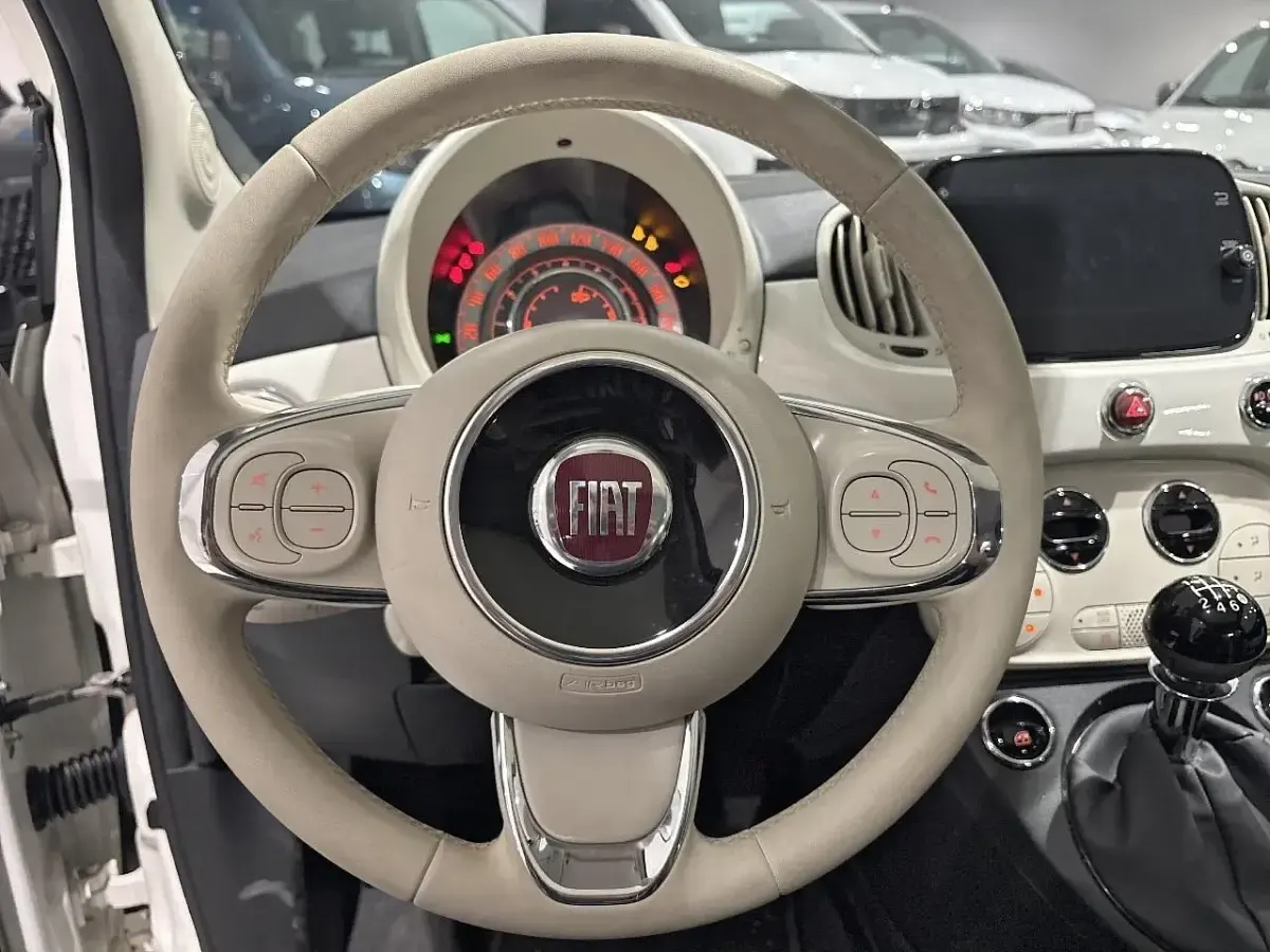 Usata Fiat 500 Dolcevita 70 CV (51 kW) 2022 Bianco Utilitaria